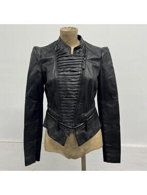 ONLY Cyberpunk Moto Genuine Leather Convertible 2-in-1 Cropped Jacket